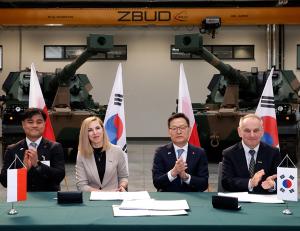 Hanwha Aerospace Secures $280M Contract to Supply Key Components for Polish Krab Howitzers