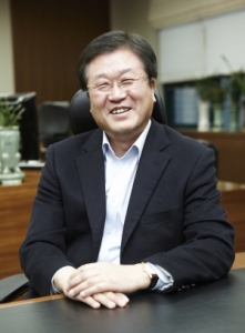Revving Up the Electric Car-Battery Industry ‎with Park Sang-jin