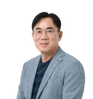 LG디스플레이 정철동 CEO, “새로운 생각과 시도로 혁신 앞당기자”