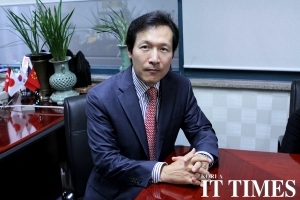 There is no market for DataStreams’ market-ready Data Governance Platform